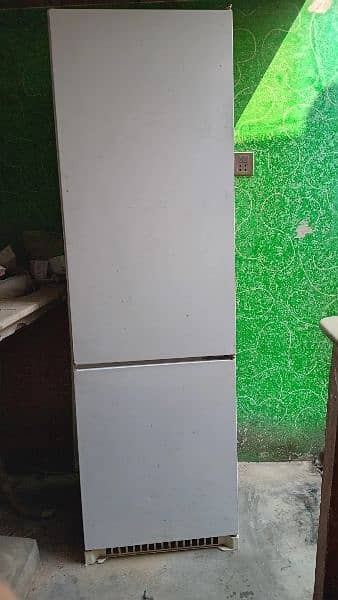 Sinifz Refrigerator. 1