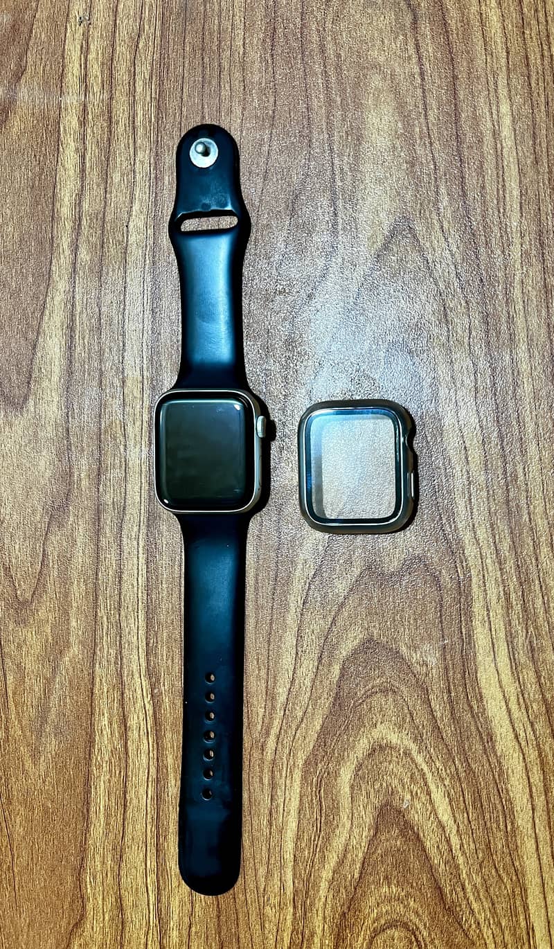 Apple Watch Series 6 (97% Battery Health) 3