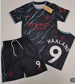 Manchester city Football Kit ( Shorts Included)