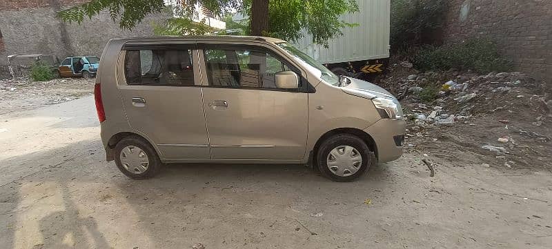 Suzuki Wagon R 2017 1