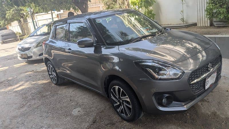 Suzuki Swift GLX Cvt 2022 1