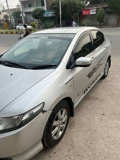 Honda City Vario 2011---03166100641