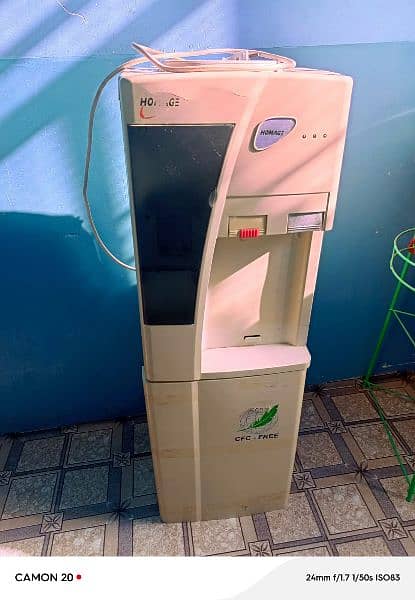 water dispenser and vacuum cleaner waste point company good condition 0