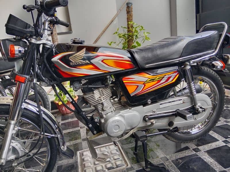 HONDA CG 125 2022 8