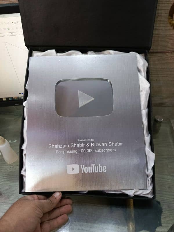 Youtube Play Button 3