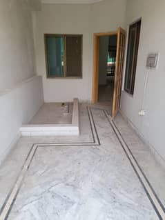 3 bedroom Apar portion for rent neat and clean demand 95000