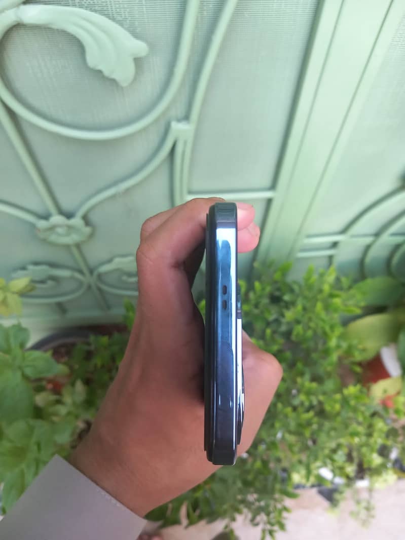 infinix hot 40 10/10 condition best for gaming 4