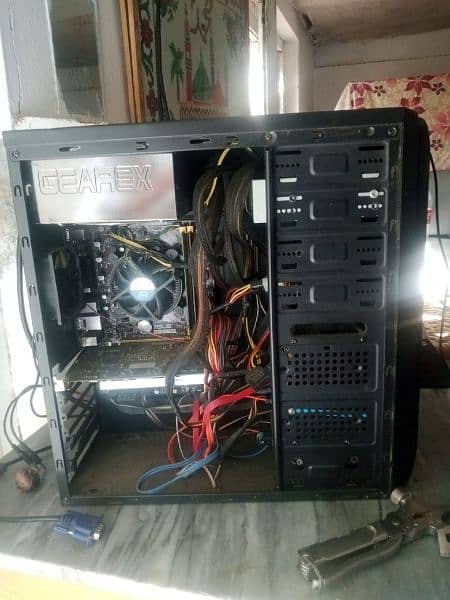 am selling my gaming pc core i5 4 gen 0