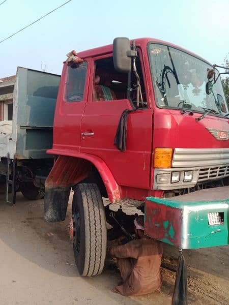 Hino 12 wheeler flat bed 2