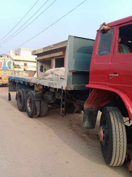 Hino 12 wheeler flat bed 9