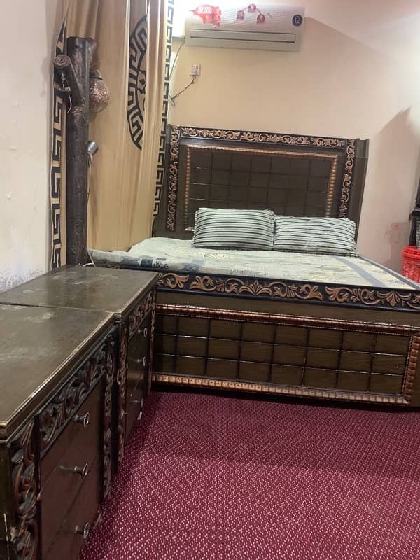 king size bed with mattress and side tables 0