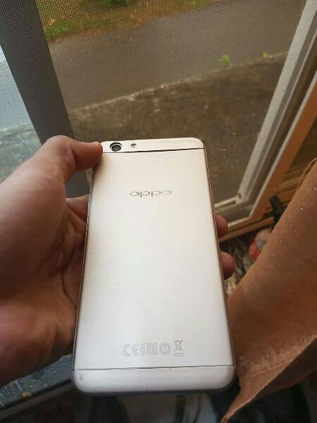 Oppo F1s 4/64 6