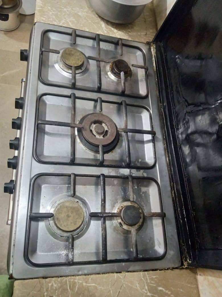 5-Burner Cooking Range – Stone Gas – Great Condition 1