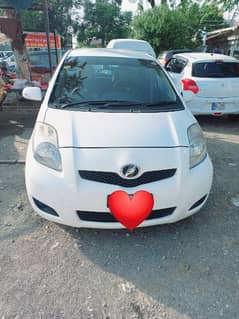 Toyota Vitz 2010 model, 2014 registered in lahore