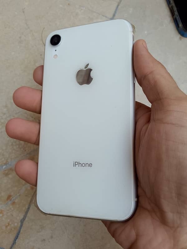 iphone xr 1