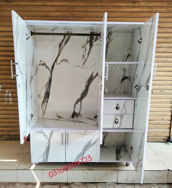 cupboard / wardrobe / Almari / 3 door / 0316,5004723 3