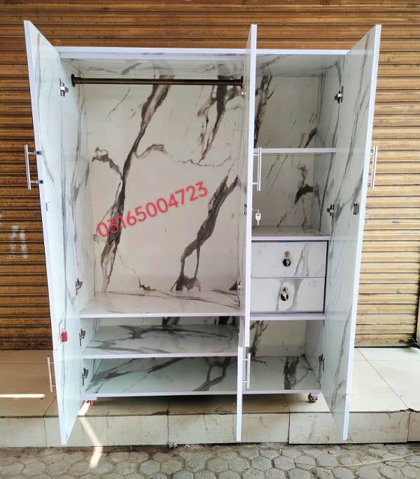 cupboard / wardrobe / Almari / 3 door / 0316,5004723 4