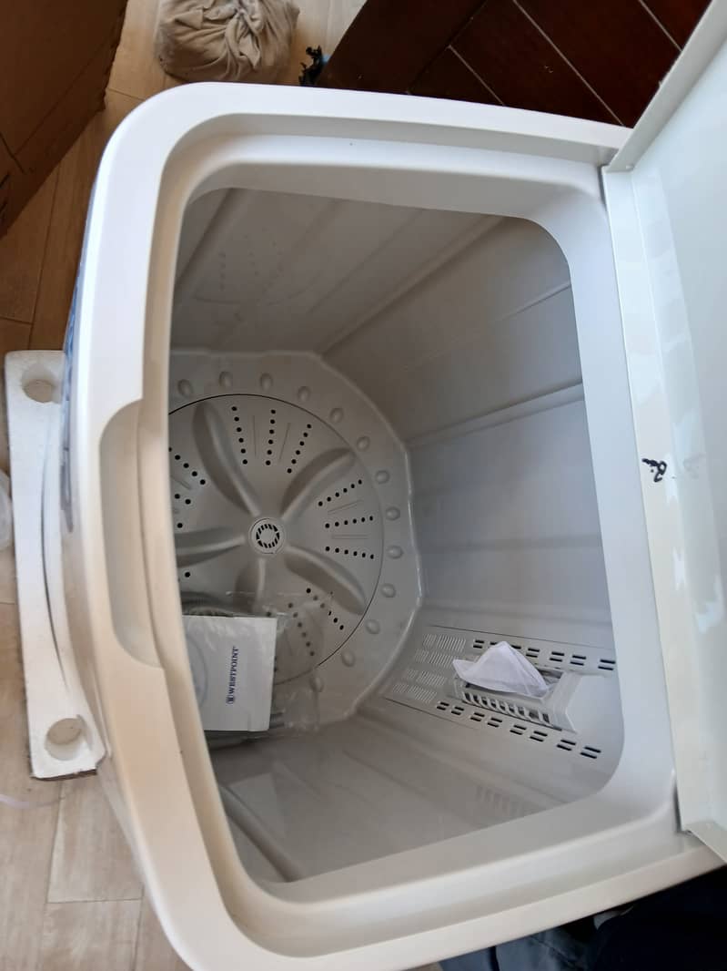 Westpoint (Single Tub Washing Machine) 2