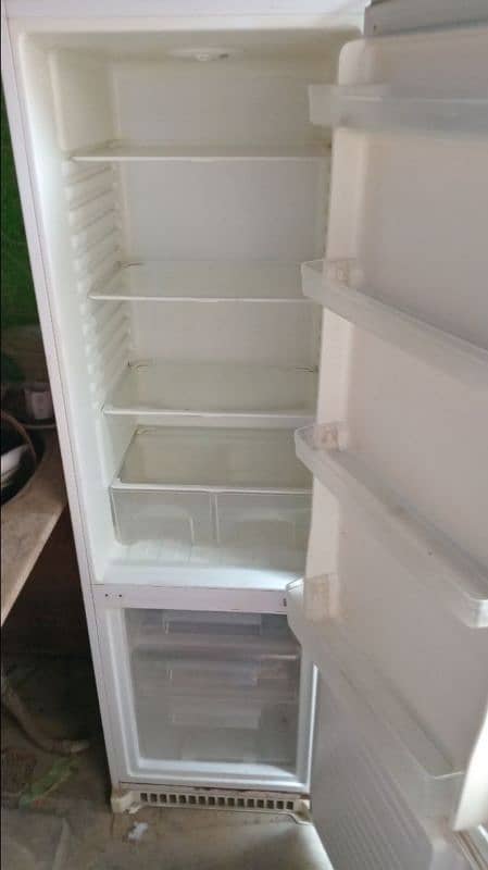 Sinifz Refrigerator. 7