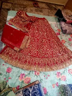 bridal lehnga used one time in september on net handmade work