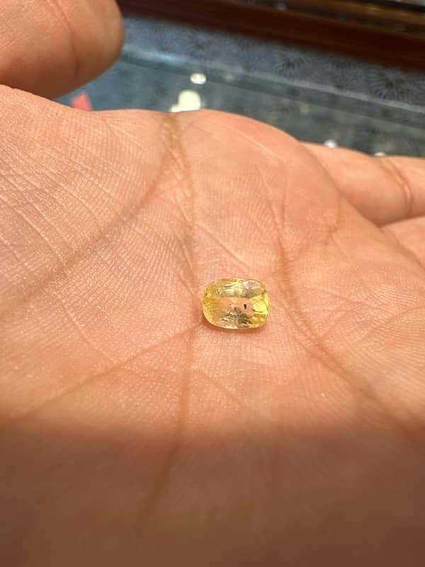 natural yellow sapphire whatapp number 03112894900 3