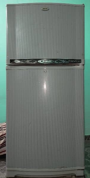 WAVES full/jumbo size fridge 4