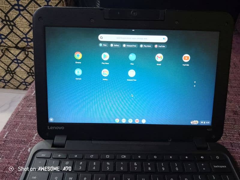 Lenovo brend best laptop  new condition smooth use with fast nat 7