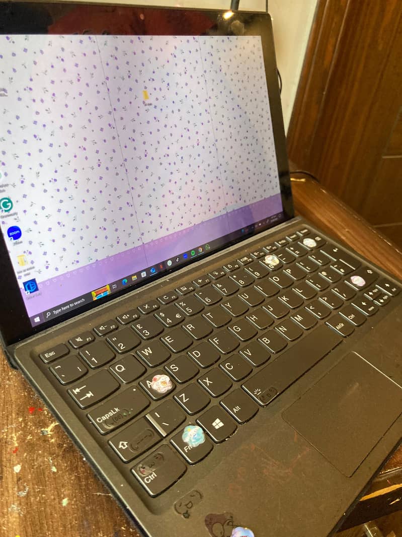 Lenovo MIIX 520- 121KB 3