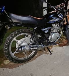 Suzuki gs 150 se 0