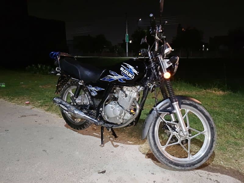 Suzuki gs 150 se 4