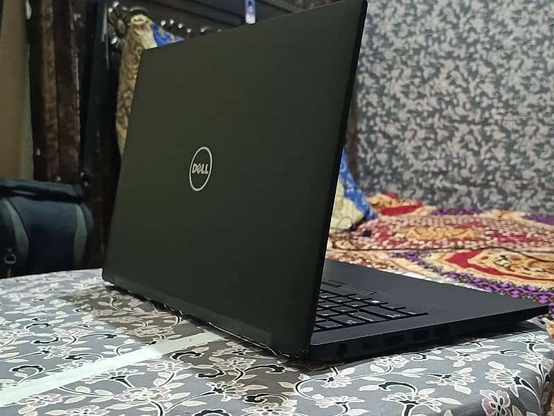 core i7 6th generation Dell Laptop 7480 3