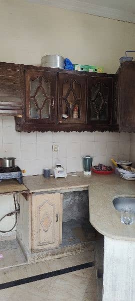 Room and kitchen For Rent in 19000 8