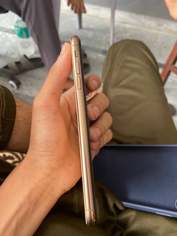 iphone xs max 3