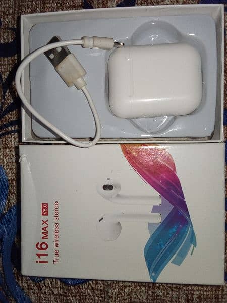 Phone Redmi A2+ 3 64 GB RAM with i 16 air pods Urgent sale 7