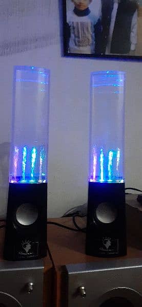 musical speakers fluid filled 0