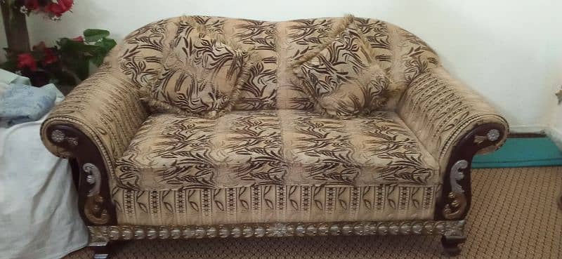 7-Seater Sofa strong Shesham Wood with cousin and One Center Table. 0