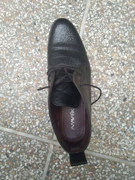 service shoes for sale 1