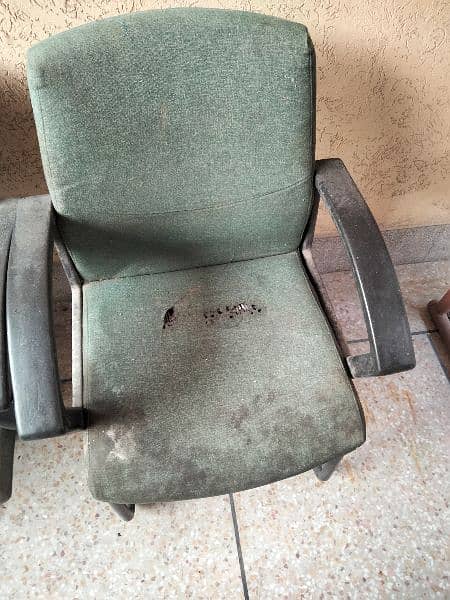 selling 3 in 1 and two single chairs 2