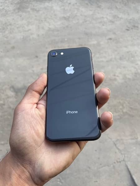 iphone 8 64GB 0