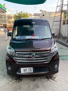 Nissan Roox 2014/18