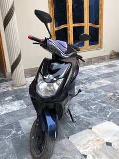 YJ FUTURE SCOOTY ( MEHRAN )