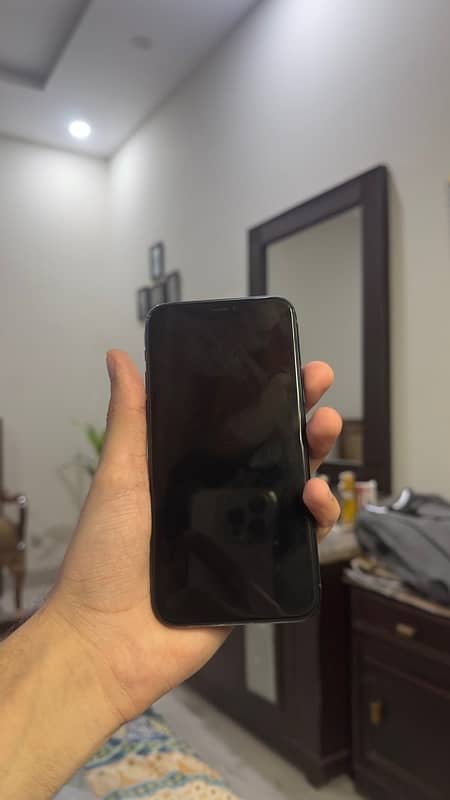 iphone 11 pro 256 non PTA 1