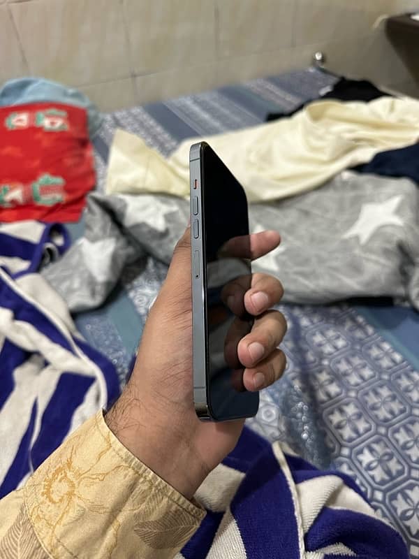 I PHONE 13 PRO MAX 256 GB NON PTA FACTORY UNLOCK 10/10 87 HEALTH 1