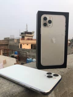 iPhone 11 Pro pta approved with box    x 11 12 13 14 15 16