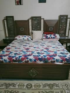 king size with dressing and side tables