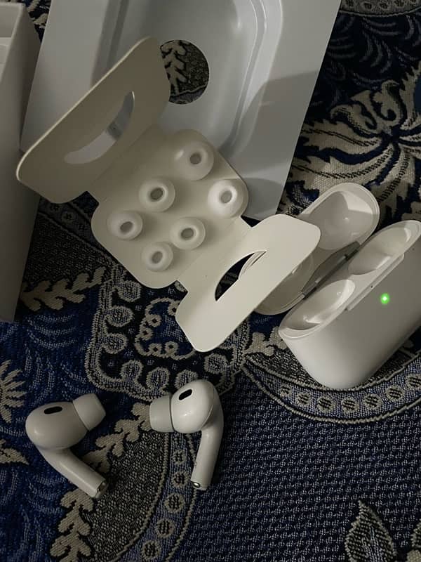 airpods pro 2 4