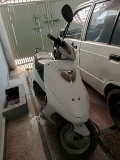 49cc scooter, 2-stroke , petrol