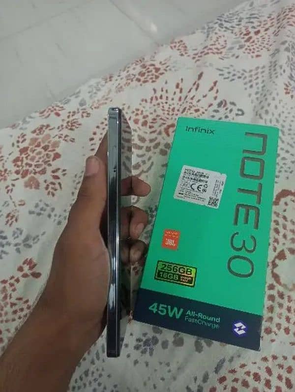 infinix note 30 8+8/256 2