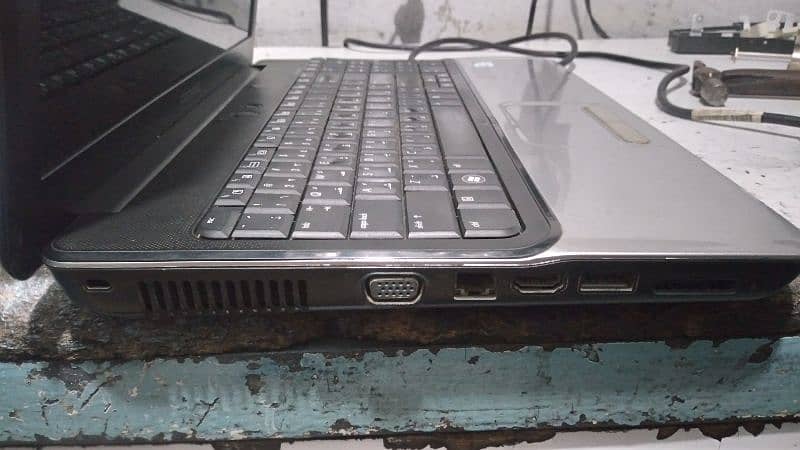 Compaq Laptop 7