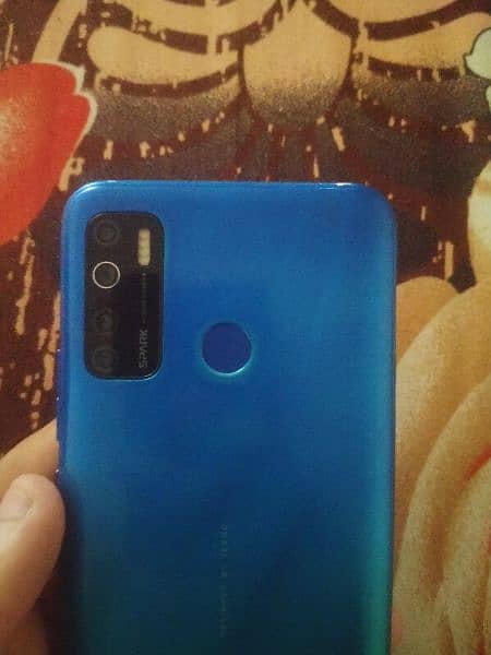 tecno spark 5pro 4/128 5000Mah battery Vip camera with box all ok ha 2